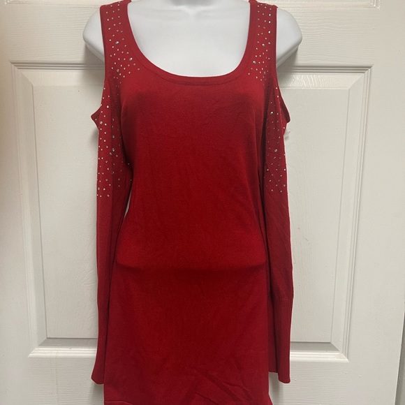 Questions Red Cut-Out Knitted Rhinestone Mini Dress - Picture 6 of 11